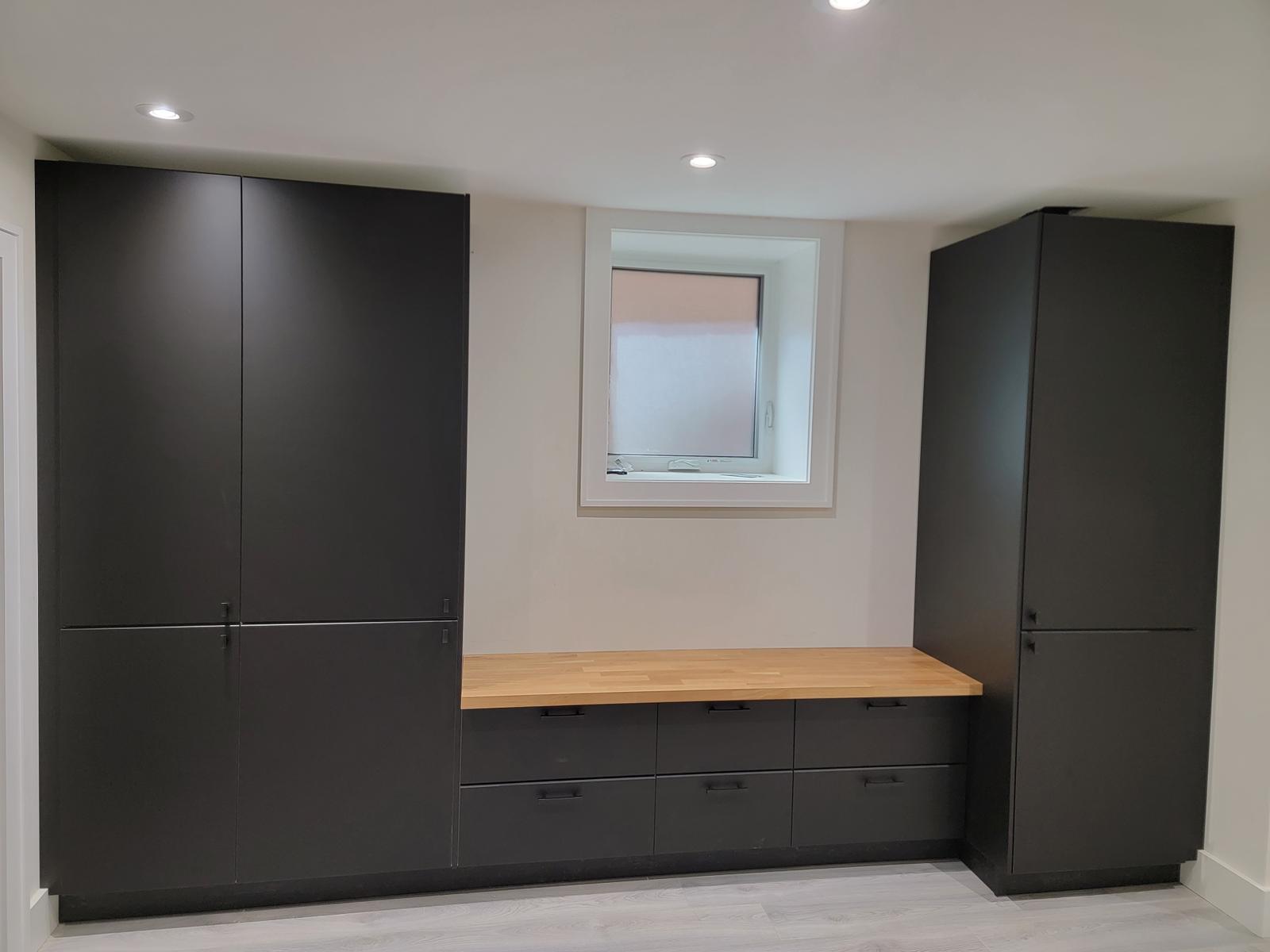 Modern kitchen installation